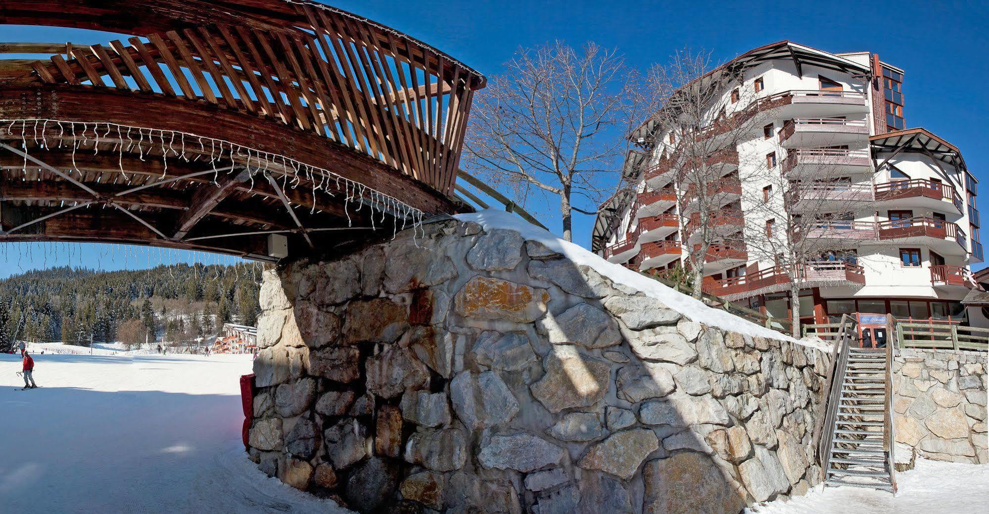 Pierre & Vacances Residence Le Christiana ラ・タニア エクステリア 写真